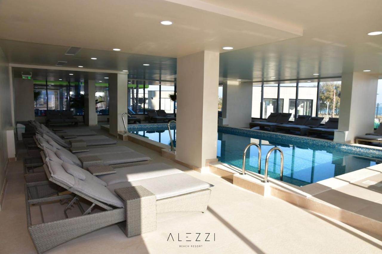 Isabelle Apartament Alezzi Beach Resort Mamaia Nord ナボダリ エクステリア 写真