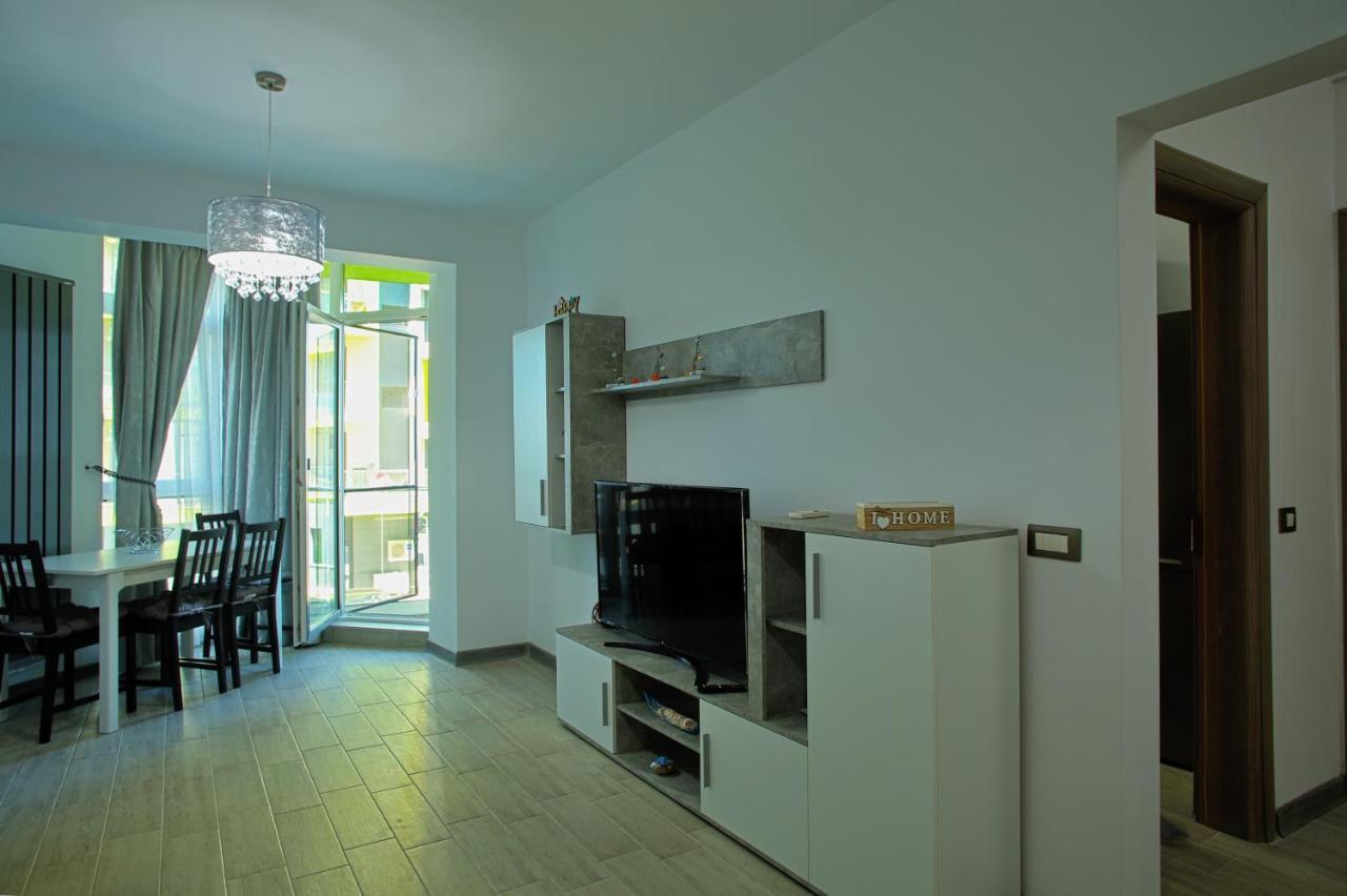 Isabelle Apartament Alezzi Beach Resort Mamaia Nord ナボダリ エクステリア 写真