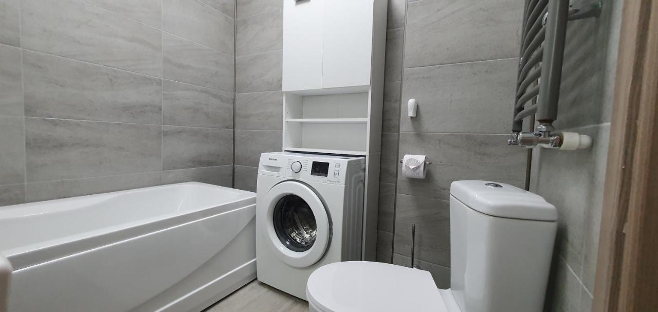 Isabelle Apartament Alezzi Beach Resort Mamaia Nord ナボダリ エクステリア 写真