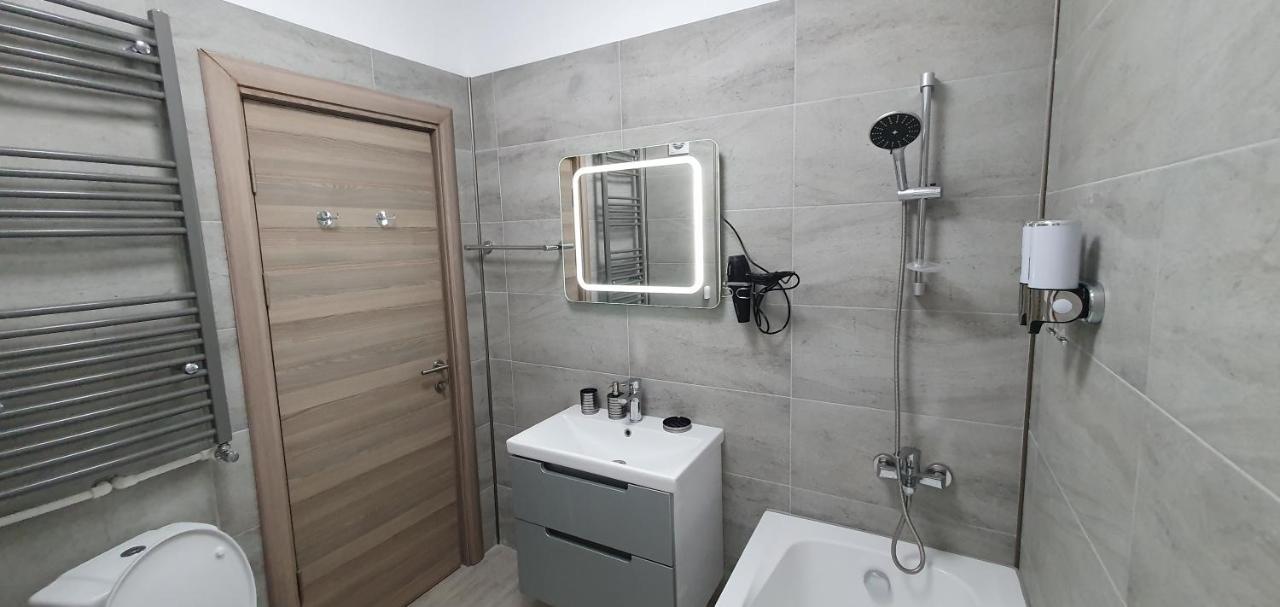 Isabelle Apartament Alezzi Beach Resort Mamaia Nord ナボダリ エクステリア 写真