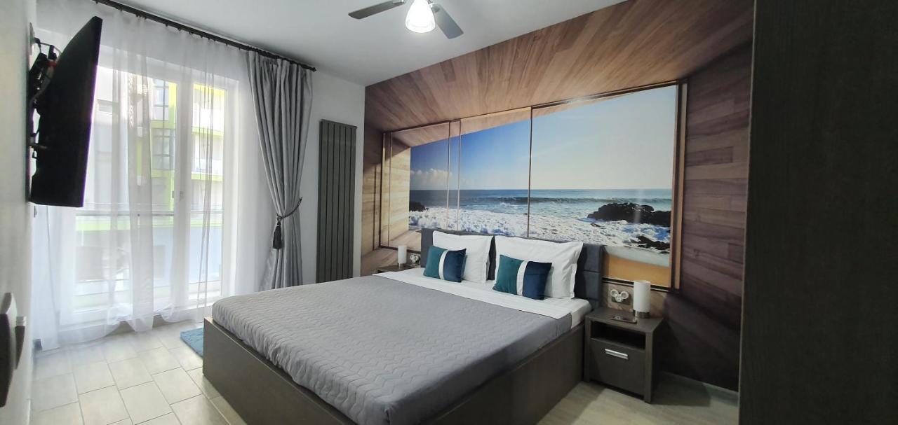 Isabelle Apartament Alezzi Beach Resort Mamaia Nord ナボダリ エクステリア 写真
