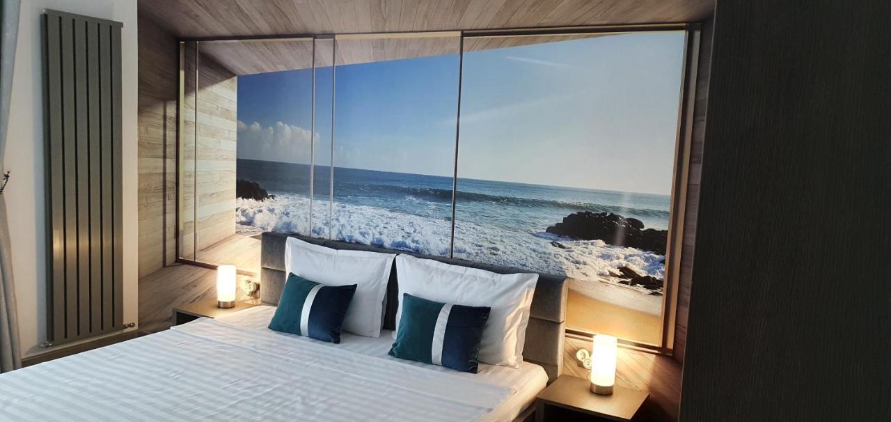 Isabelle Apartament Alezzi Beach Resort Mamaia Nord ナボダリ エクステリア 写真
