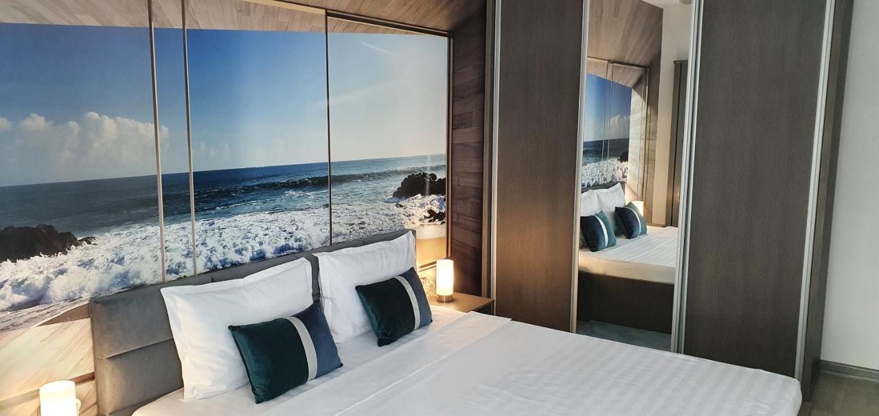Isabelle Apartament Alezzi Beach Resort Mamaia Nord ナボダリ エクステリア 写真