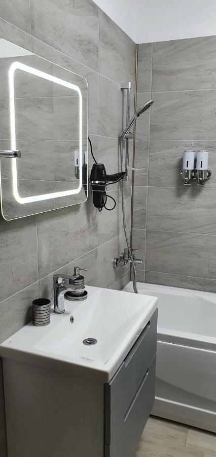 Isabelle Apartament Alezzi Beach Resort Mamaia Nord ナボダリ エクステリア 写真