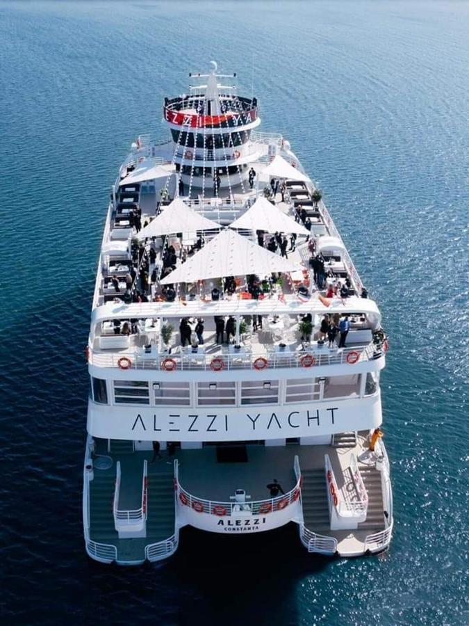 Isabelle Apartament Alezzi Beach Resort Mamaia Nord ナボダリ エクステリア 写真